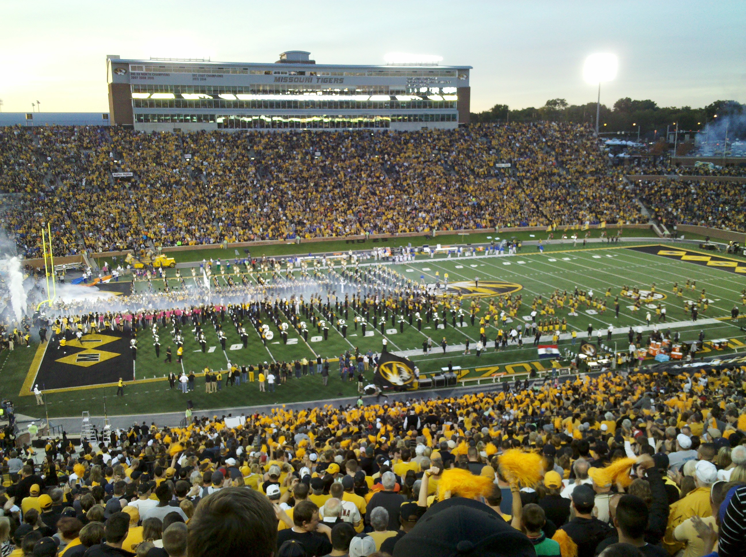 Mizzou Football Photos: Missouri Tigers Football Game Day | LZ Lark